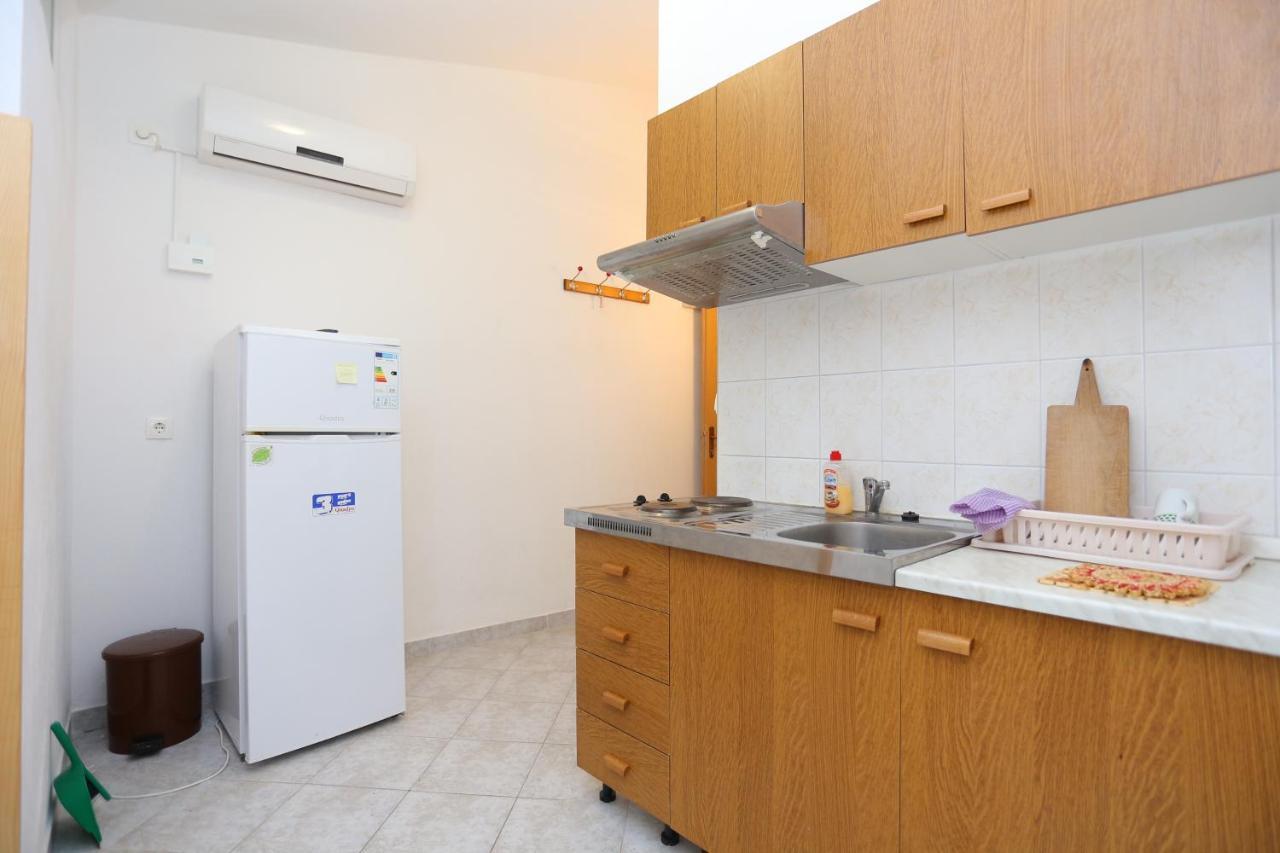 Apartment Slatine 14541D Exterior photo