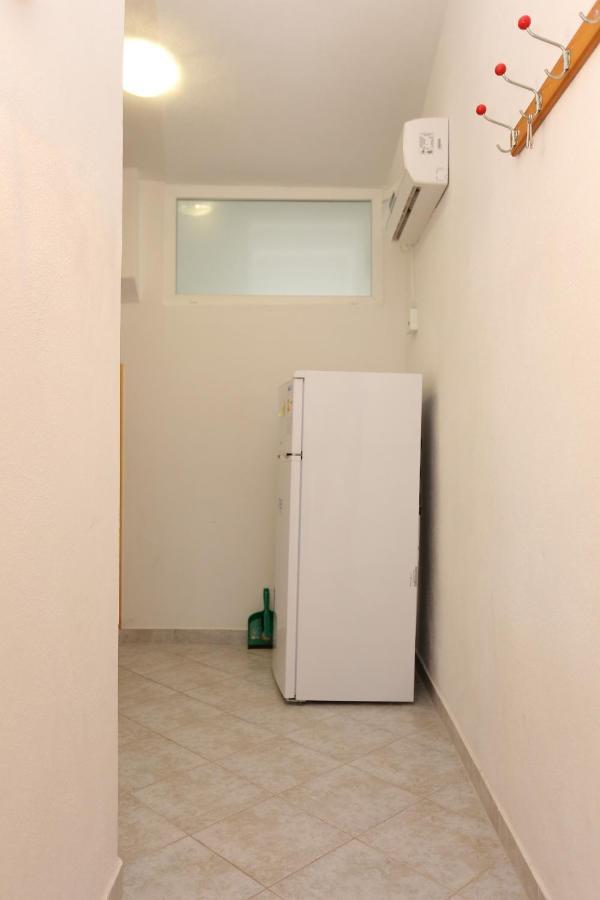 Apartment Slatine 14541D Exterior photo
